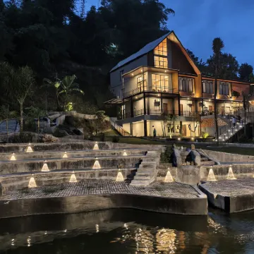 Sunriver Hotel Отели рядом с достопримечательностью «Парк развлечений Dago Dreampark»
