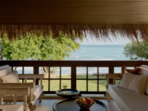 Mola-Mola Beachfront Villa by Yudee Assets โรงแรมในอำเภอ ท่ายาง