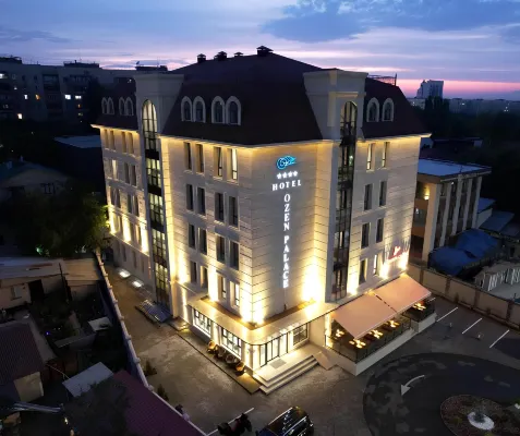 Ozen Palace Hotel - 4 ดาว