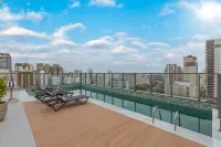 Cozzy Premium Paulista Hotel - Pools