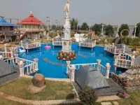 Heaven's Luxury Lakeview Resorts
