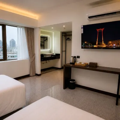 The Wang Yaowarat Hotel Debsirin學院附近的飯店