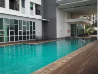 Strategic Thamrin Executive Apt w/ Pool, Gym Wi-Fi