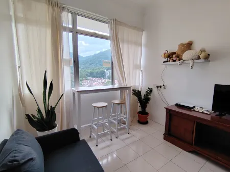 Permai Ria Home Apartment Отели рядом с достопримечательностью «Blue Whale Cruise Sdn. Bhd. - Penang»