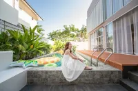 Emeralda pool Villa Near Central Festival 4BR Luxury Stay Hotels in San Phranet