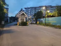 Lauriz Place @ Amani Grand Resort and Residences