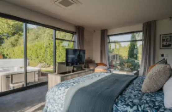 Hamptons - Expansive Luxury Country Escape Hotels in 