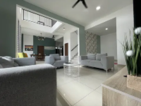 Desaru Arcadia Villa with Pool Table, Outdoor BBQ, Indoor Steamboat by Beestay