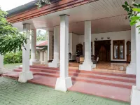 Hotel O Homestay Bonjeruk Near Restoran Pawon 21 Bonjeruk Hotel di Jonggat