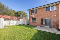 Relaxing Rooms – Walking Distance to Shops & Transport - romantis