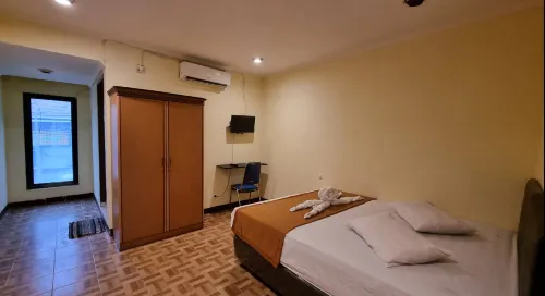 Cozzy Galaxy Hotel
