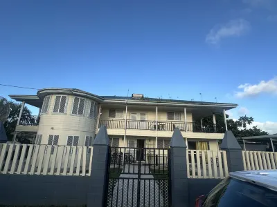 KentiGate Adventure Villa & Scooter Rental (Backpackers Paradise) 酒店