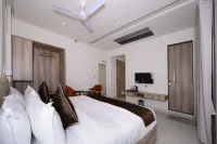 Hotel Aadya Palace - parking