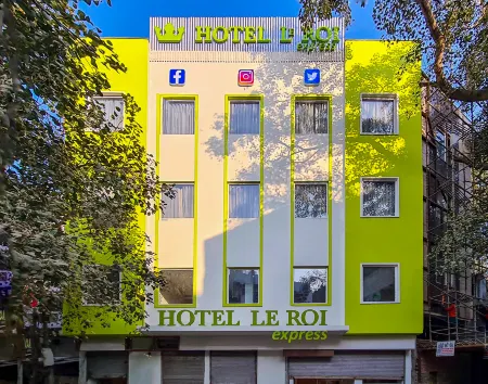 Hotel Le Roi Express @ Karol Bagh Отели рядом со станцией Delhi Cantt