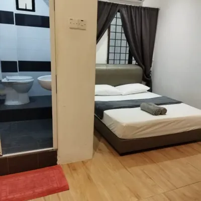 COMFORTABLE STAY GUEST HOUSE Hotels near Ayer Itam Chinese Methodist Church (CAC)