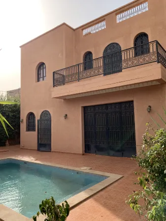 Locanda House, Marrakech Sidi Ghiat Отели в г. Срейри