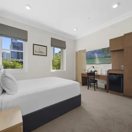 CLARENDON HOTEL
