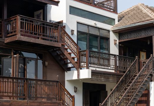 1. 아카라 하우스 ..