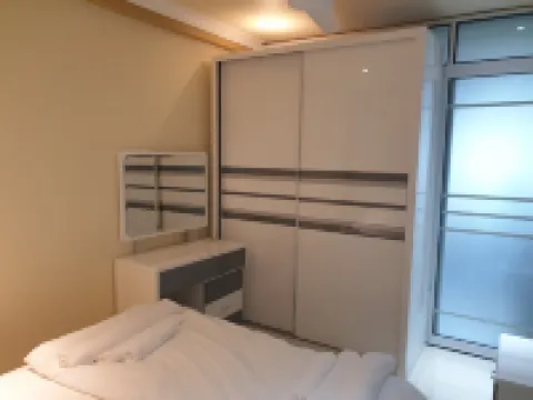 位於馬利市的1卧室公寓-300平方米|帶1個獨立浴室