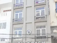 Hoang Bach Hotel Hotels near Back beach