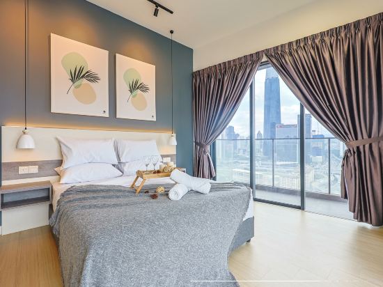 Continew TRX Luxurious 2 Bedrooms 2 Baths+Balcony