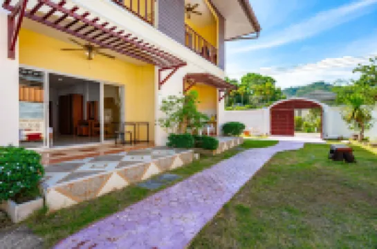 Chernin Apartment Suites