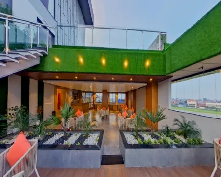 Lords CBC Plaza Chitwan Hotels in Bharatpur