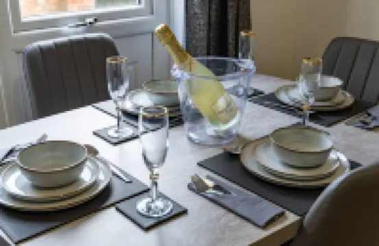 Contractor friendly 6 bed all en suite house