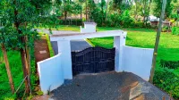 Asumbi Vacation Home - Relax in Privacy - Bãi đậu xe