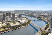 CASSA ONE - Luxury Full River-View Apartments In Brisbane City