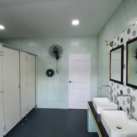 Yoosabai Hostel And Guesthouse Отели рядом с достопримечательностью «Станция метро BTS-Bang Wa»