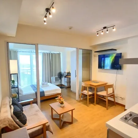 1BR Condotel in Azure Urban resort Near Naia #BH5