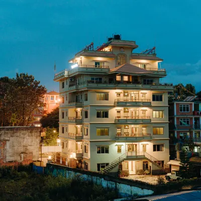 Tise Hotel Отели рядом с достопримечательностью «Боудханат Ступа»