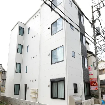 LIFE TOWN NISHIARAI II Hotels near Dairokuten-Yu Public Bath