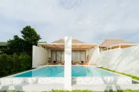 KALM Seafront Pool Villa Samui - شاطئ