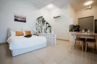 Mount Austin Muji Style 4 pax Deluxe Room - キッチン