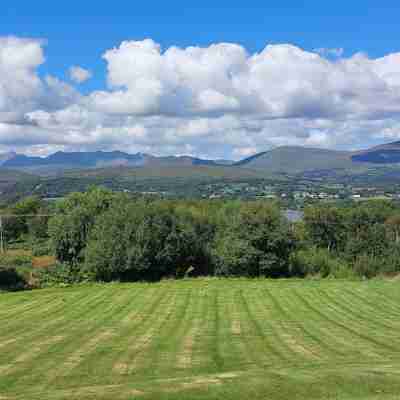 Misty Bay Lodge Hotel Exterior