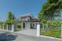 The garden pool villa resort at doisaket - balcone