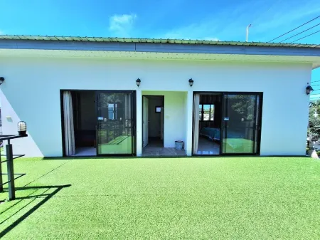 Plus3 Hua-Hin Private Pool Villa from Beach 3km Отели рядом с Аэропорт Хуахин