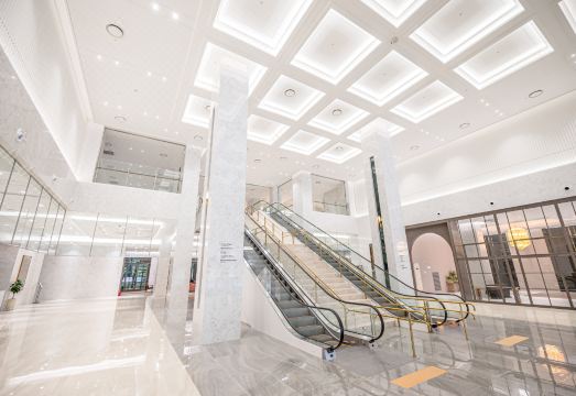 호텔 내부 전경