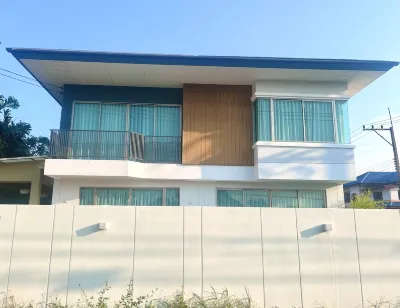 COZY MAISON HOMESTAY Wat Samphran 주변 호텔