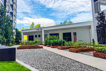 Fluffy Stay at Huni Setia Alam by HCK