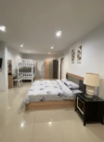 Urbana Home