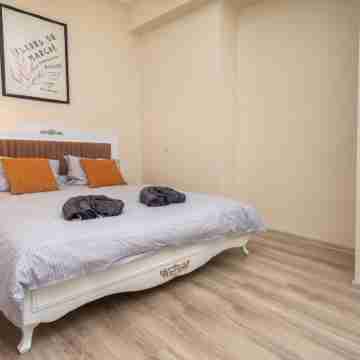 Central Baku Apartment - Old City & Boulevard Rooms