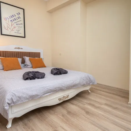 Central Baku Apartment - Old City & Boulevard