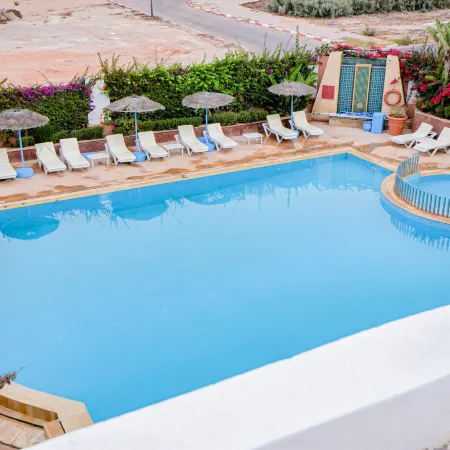 Intouriste Hôtel & Suites