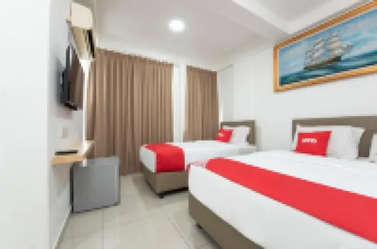 Sg Rengit City Resort 3 Hotels near Chalet D'Punggai