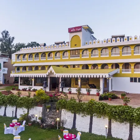Hotel Hilltop by Fidato Hotels Ξενοδοχεία στην πόλη Panhala
