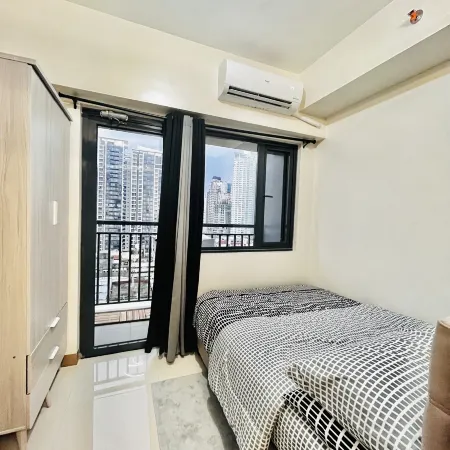 Trouvaille in Red Residences