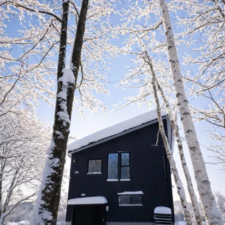 Private Mountain Villa in Niseko | Nordic Sauna & Minutes to Ski Resorts | Newly Built 2026